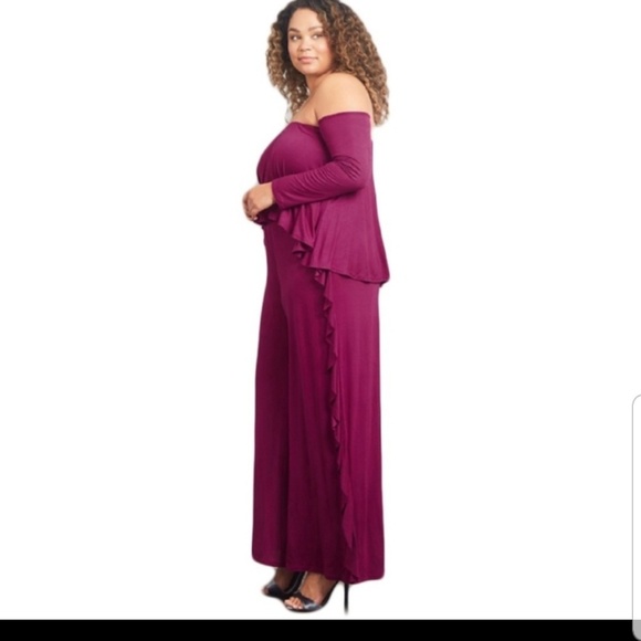 Plus size ruffled off the shoulder jumpsuit - Picture 2 of 3